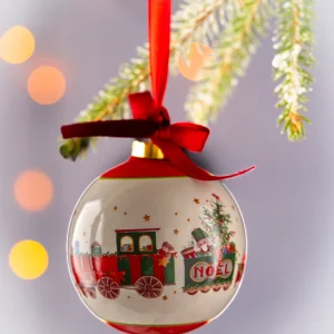 JULETREPYNT I PORSELEN